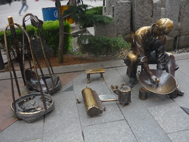 Wok maker
