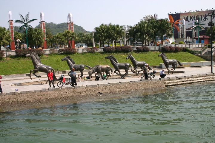 Bronze horses