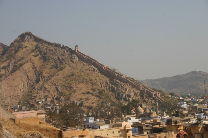 The great wall of Amber 1