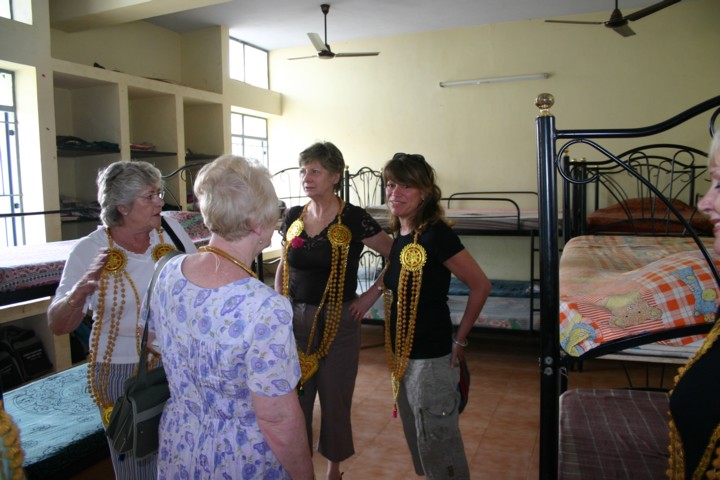 Edna, Lynn, Janet and Suzi discuss sleeping arrangements
