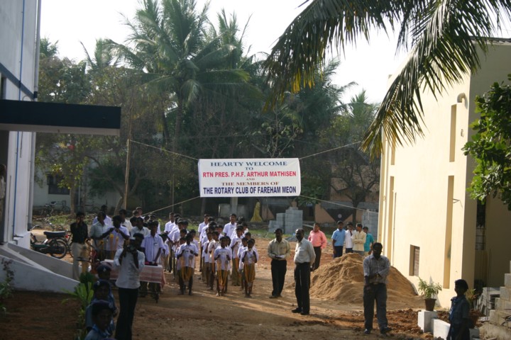 Our welcome at the Selaiyur Boys Home