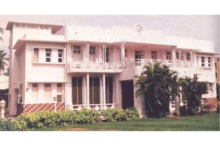 Annai Illam - Ramu's family palace