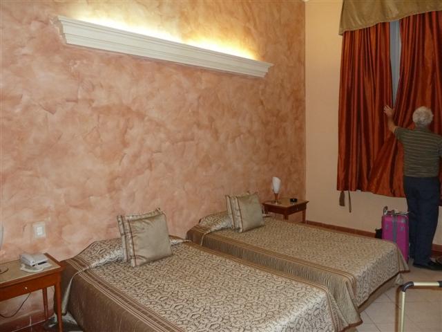 ../photos/cuba/Jane/P1090133.jpg?t=1775440112