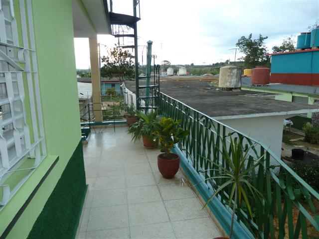 ../photos/cuba/Jane/P1090414.jpg?t=1775439699