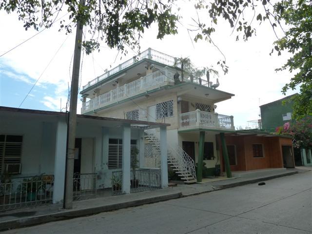 ../photos/cuba/Jane/P1090451.jpg?t=1775439869