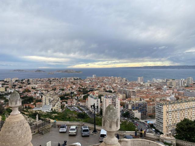 ../photos/marseille/Amanda/WhatsApp_Image_2024-12-07_at_16.18.10__1_.jpg?t=1775439485
